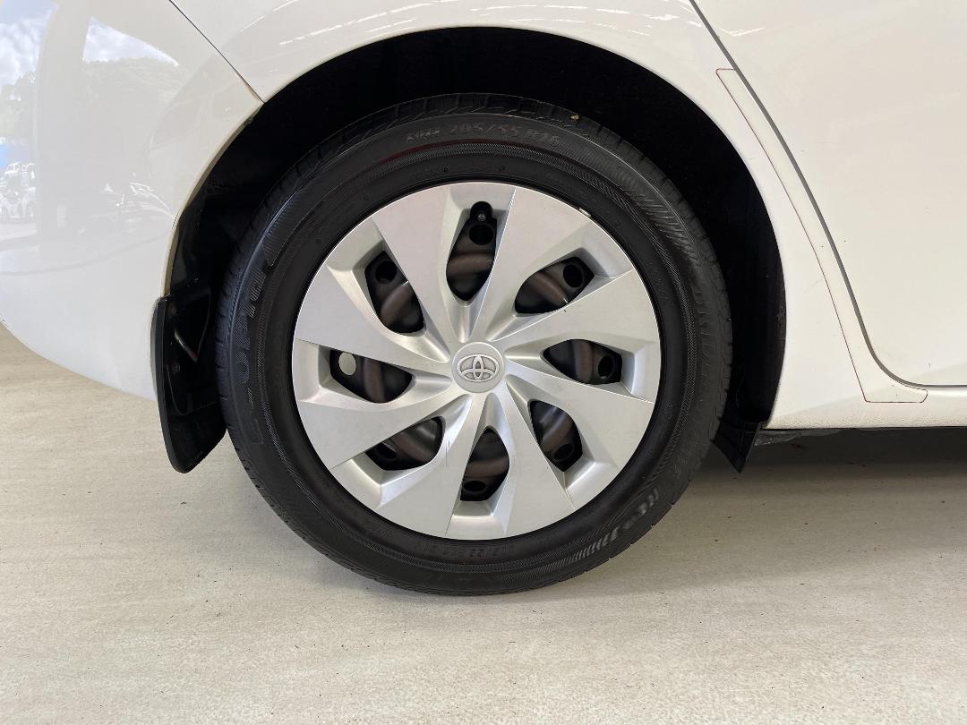 Photo '12' of Toyota Corolla