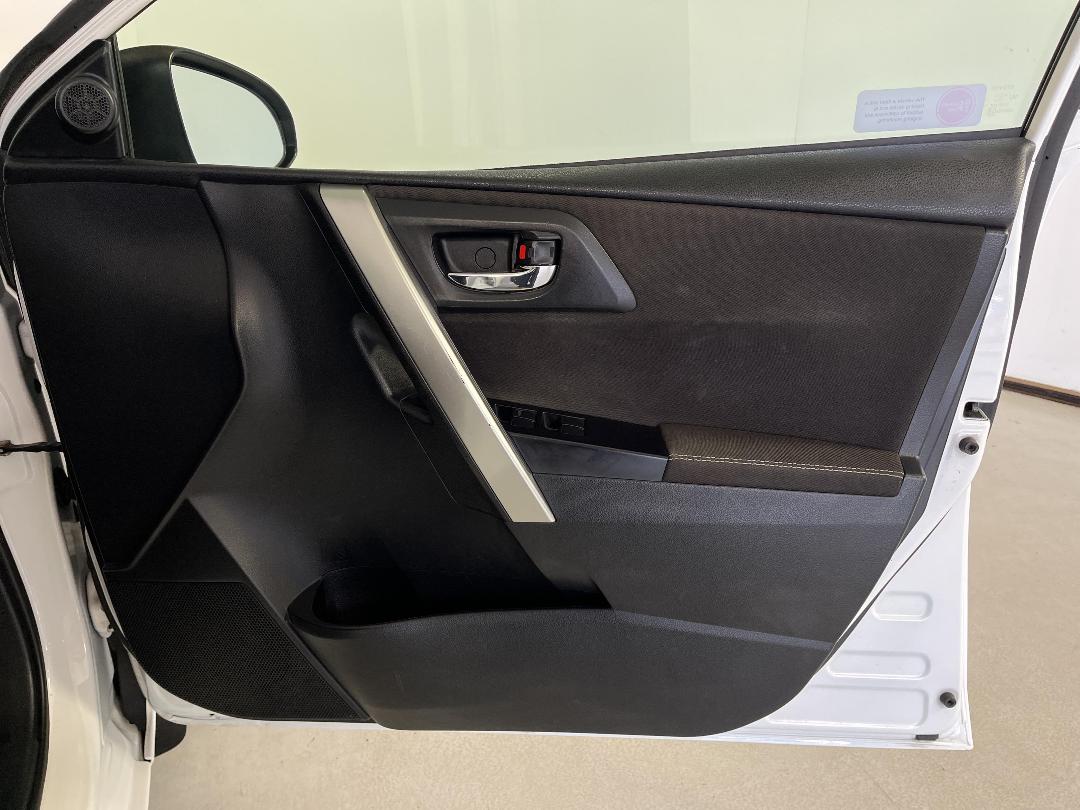 Photo '15' of Toyota Corolla