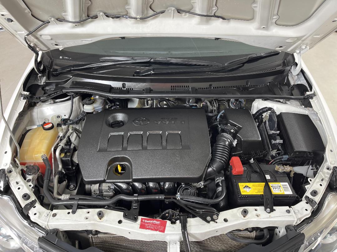 Photo '13' of Toyota Corolla