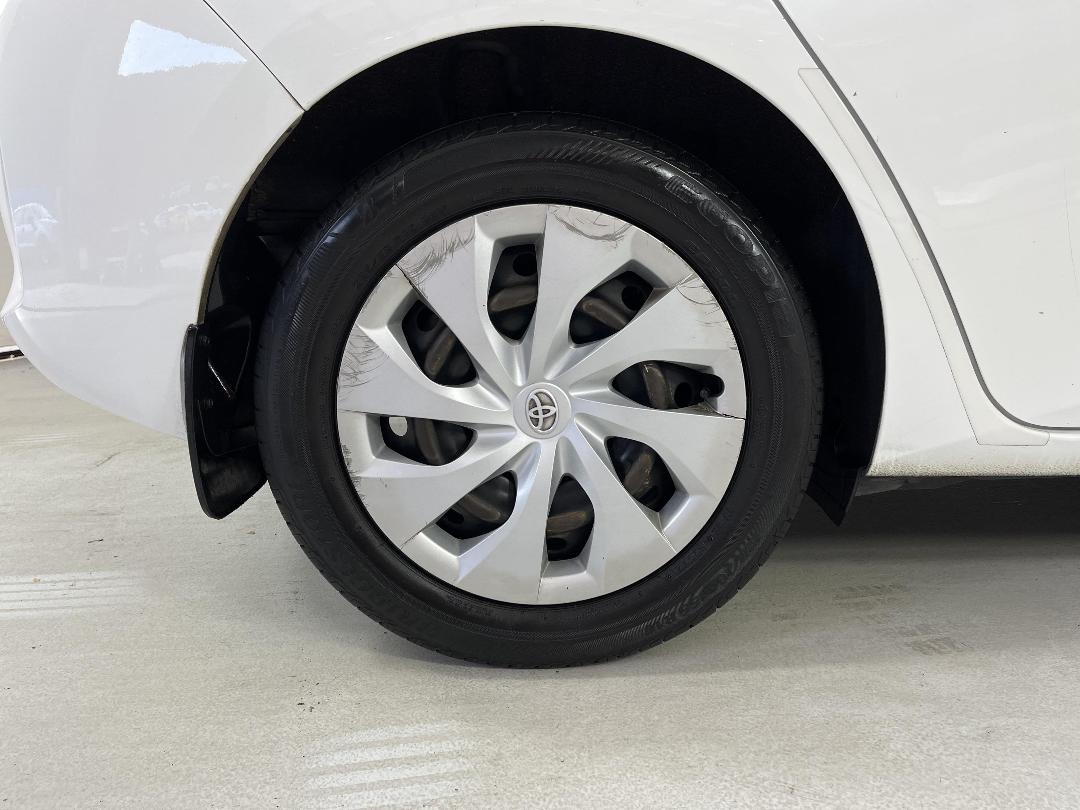 Photo '12' of Toyota Corolla