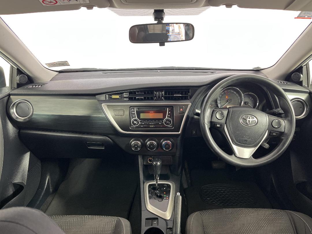 Photo '17' of Toyota Corolla