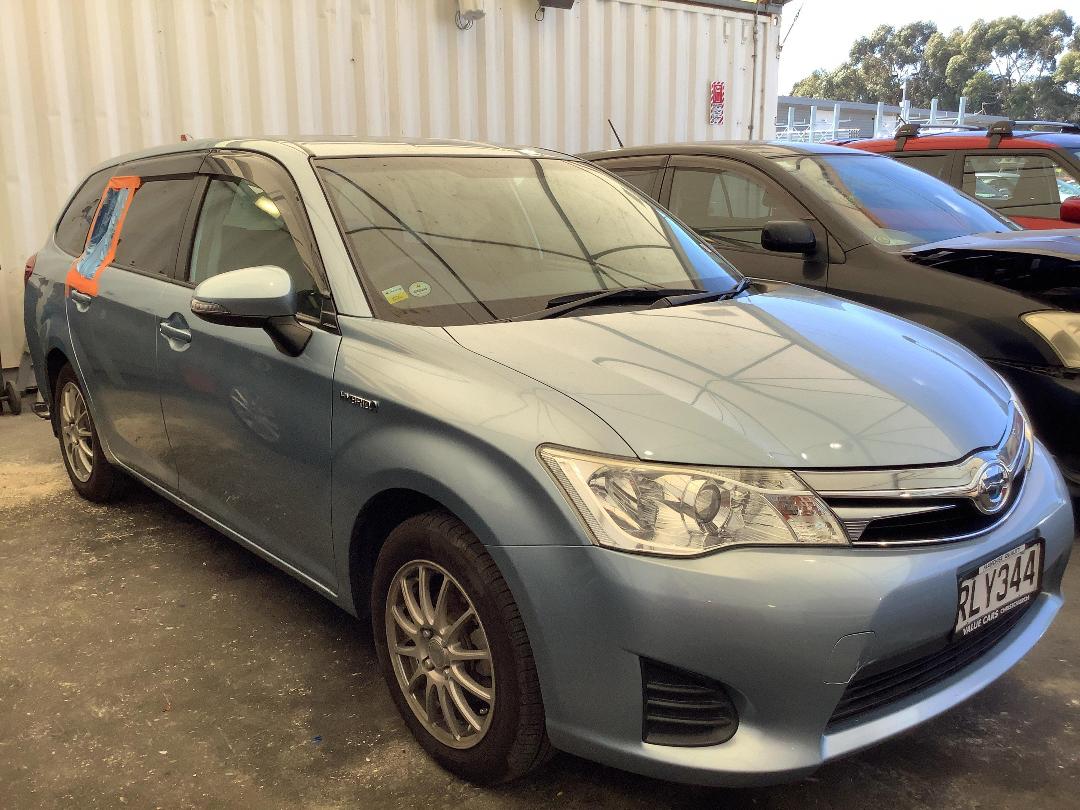 Photo '2' of Toyota Corolla Fielder Photo '2' of Toyota Corolla Fielder