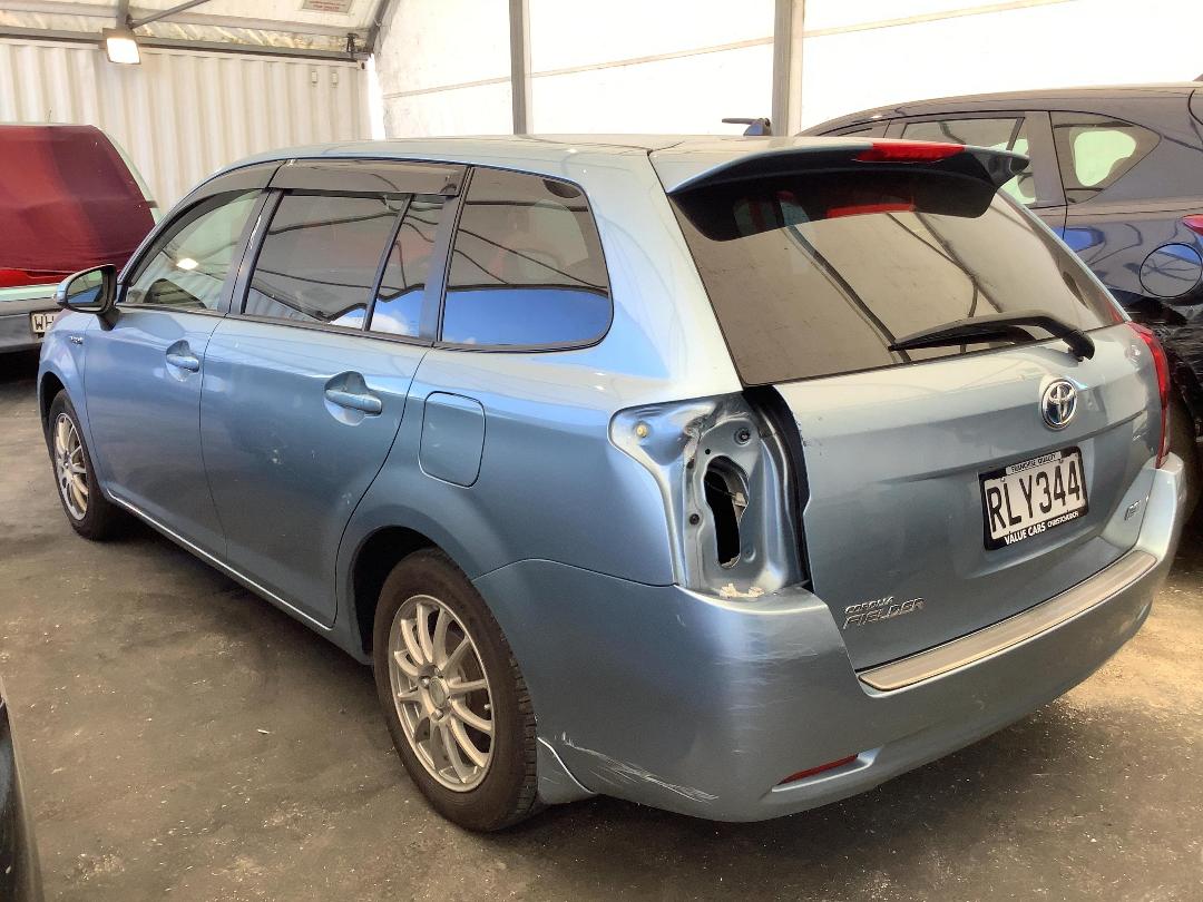 Photo '5' of Toyota Corolla Fielder Photo '5' of Toyota Corolla Fielder