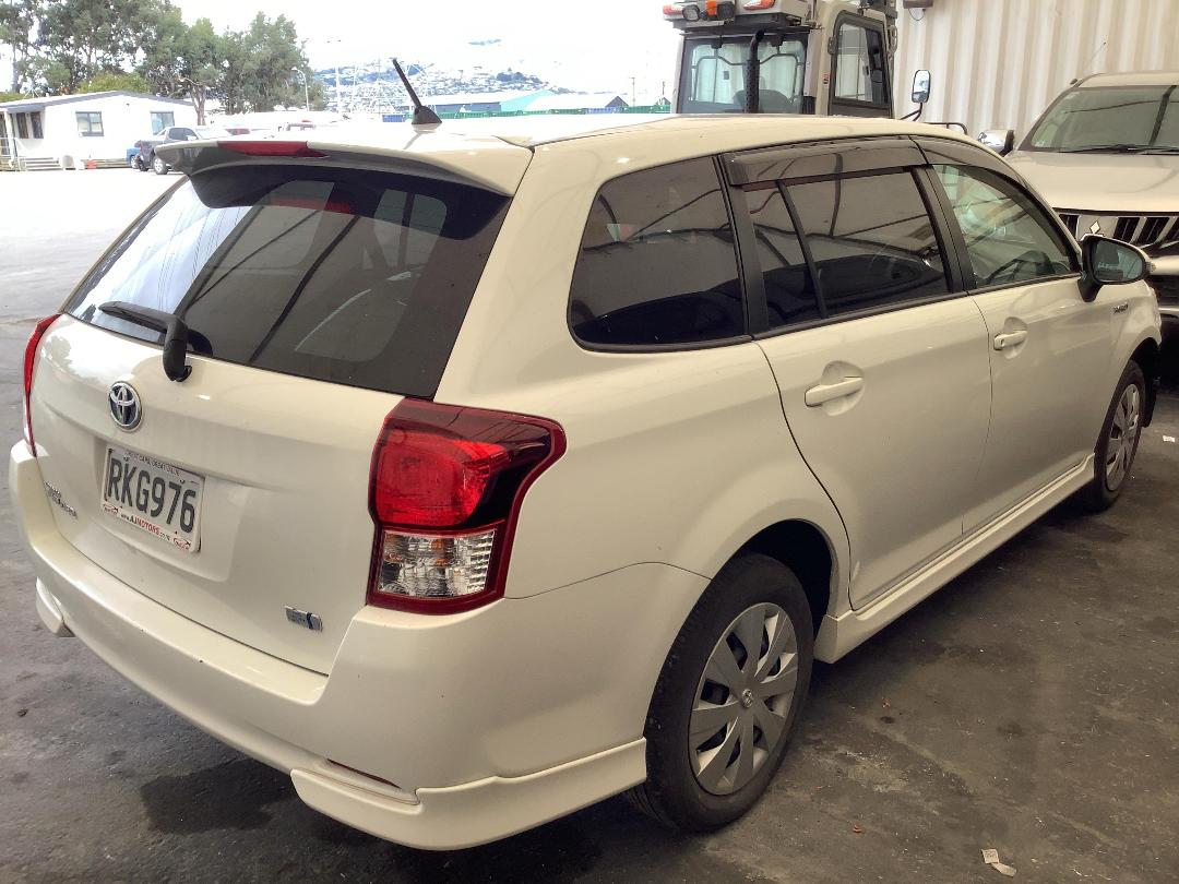 Photo '6' of Toyota Corolla Fielder