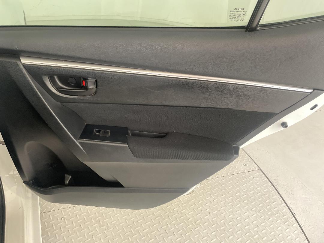 Photo '19' of Toyota Corolla Photo '19' of Toyota Corolla