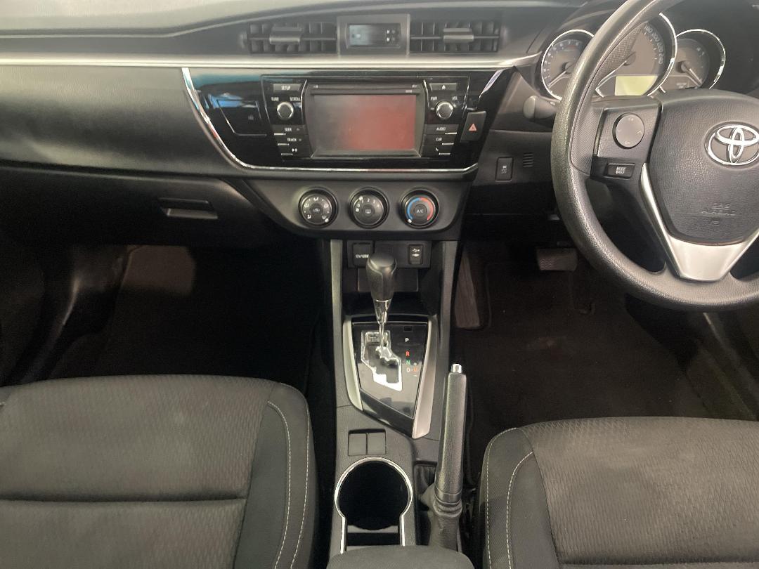 Photo '18' of Toyota Corolla Photo '18' of Toyota Corolla