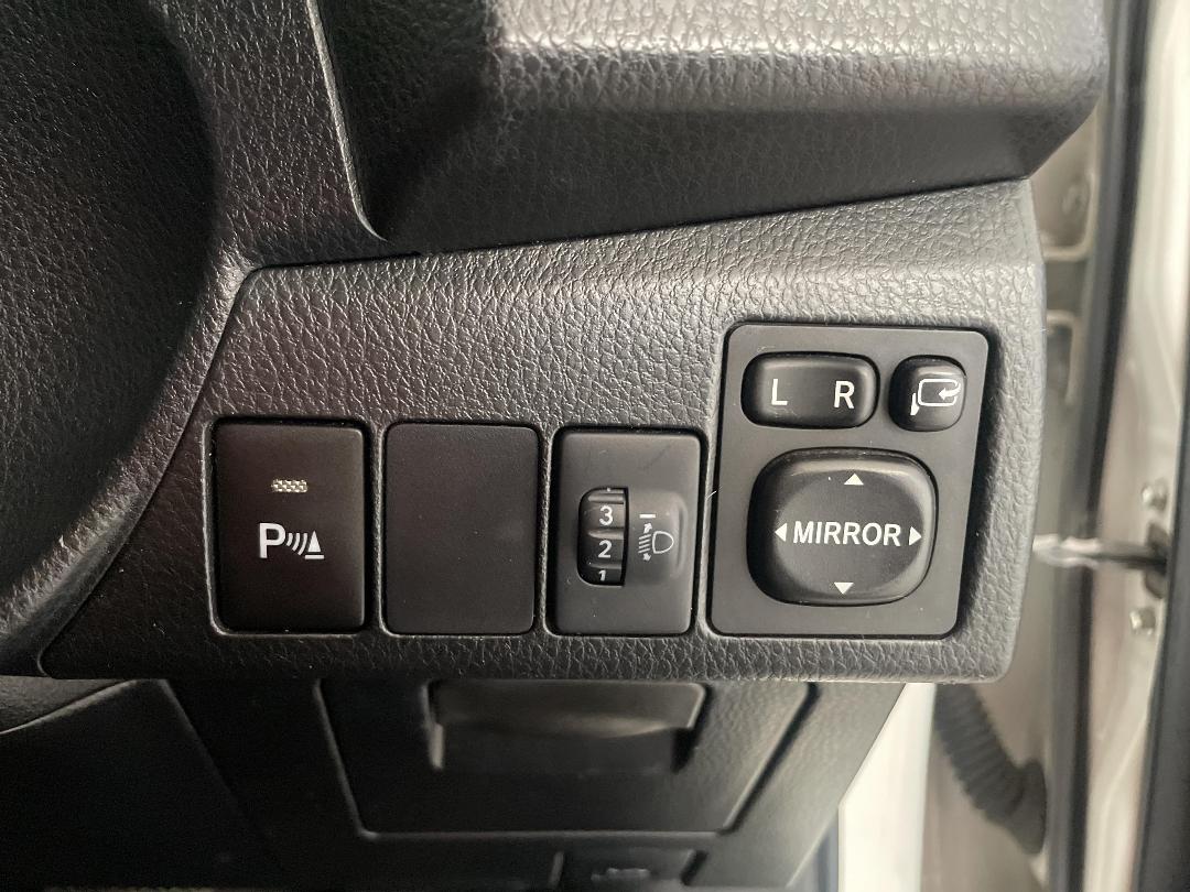 Photo '25' of Toyota Corolla Photo '25' of Toyota Corolla