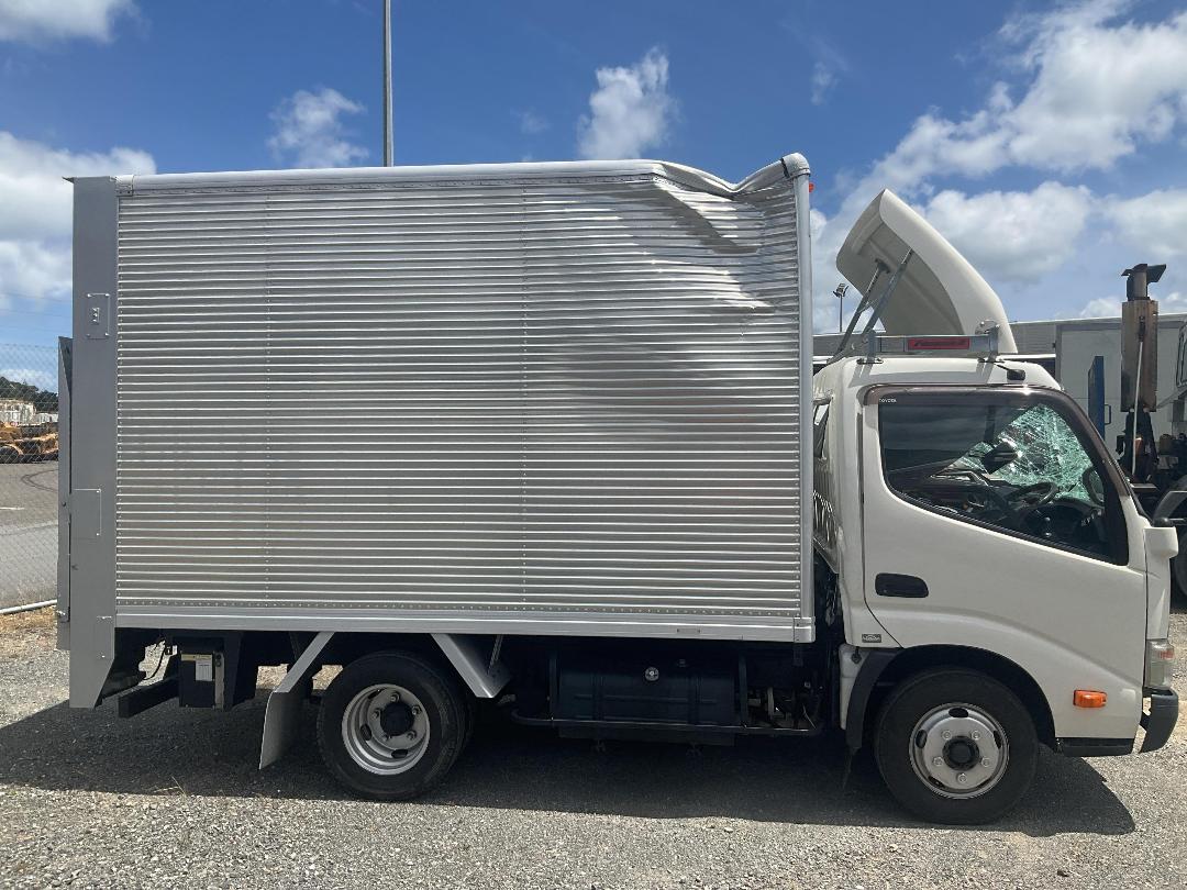 Photo '3' of Toyota Dyna 4X2 BOXBODY Box Body Photo '3' of Toyota Dyna 4X2 BOXBODY Box Body