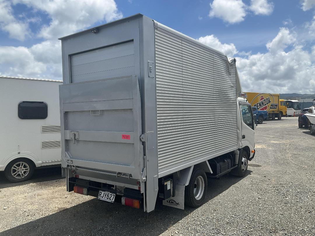 Photo '4' of Toyota Dyna 4X2 BOXBODY Box Body Photo '4' of Toyota Dyna 4X2 BOXBODY Box Body