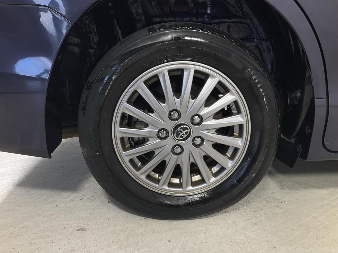 Photo '12' of Toyota Esquire