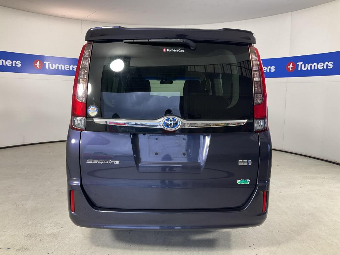 Photo '6' of Toyota Esquire