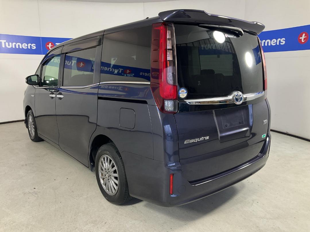 Photo '5' of Toyota Esquire