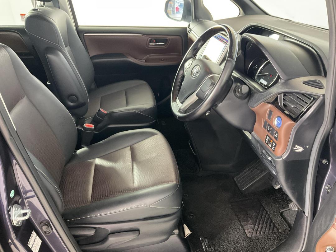 Photo '16' of Toyota Esquire