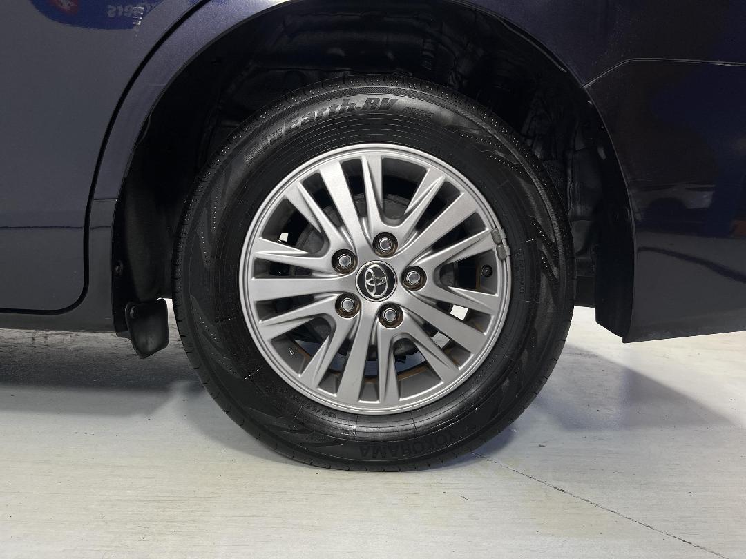 Photo '11' of Toyota Esquire