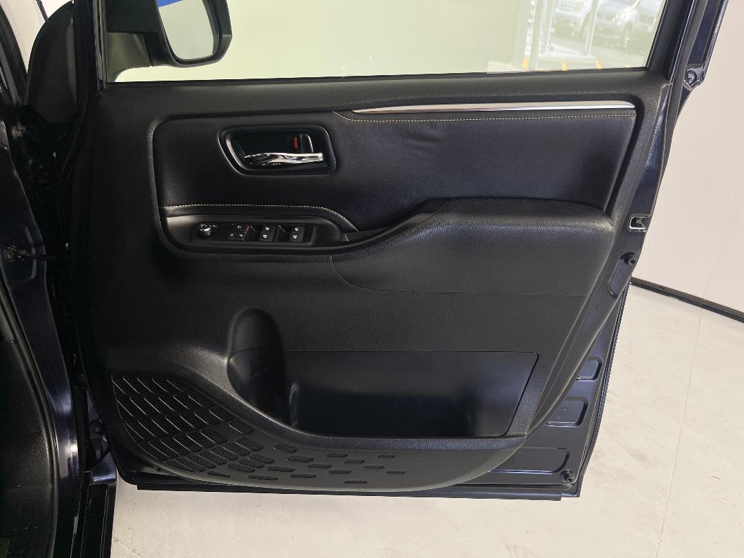 Photo '14' of Toyota Esquire