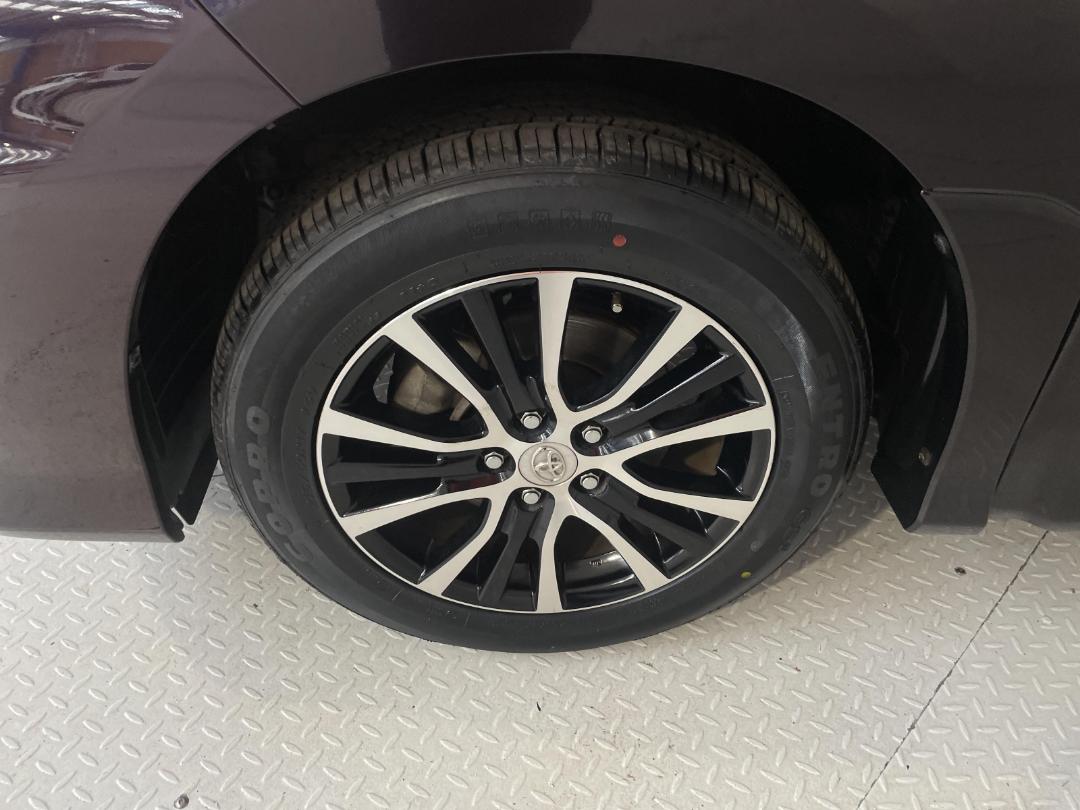 Photo '10' of Toyota Estima