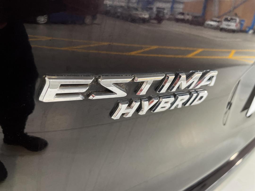 Photo '37' of Toyota Estima