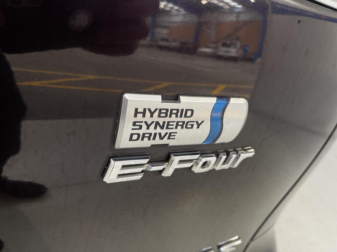 Photo '38' of Toyota Estima