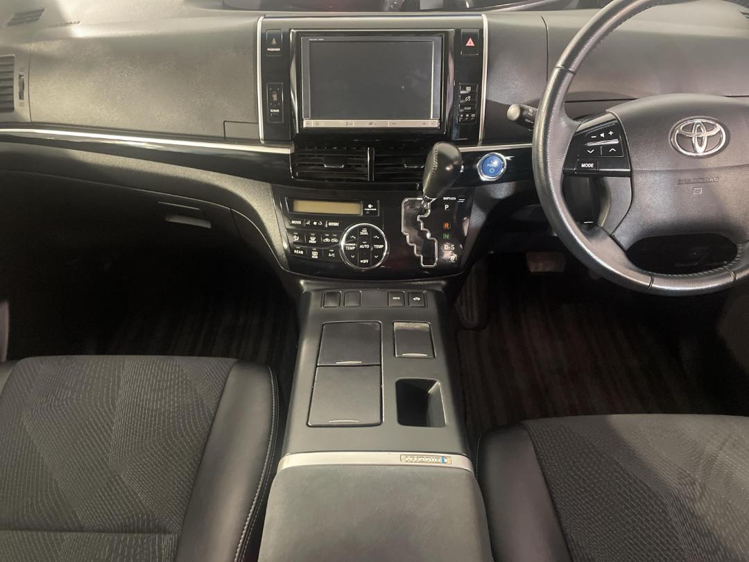 Photo '18' of Toyota Estima