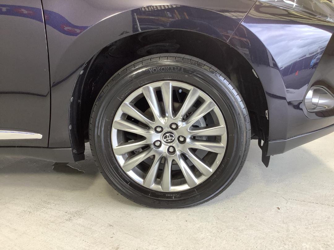 Photo '9' of Toyota Harrier Photo '9' of Toyota Harrier