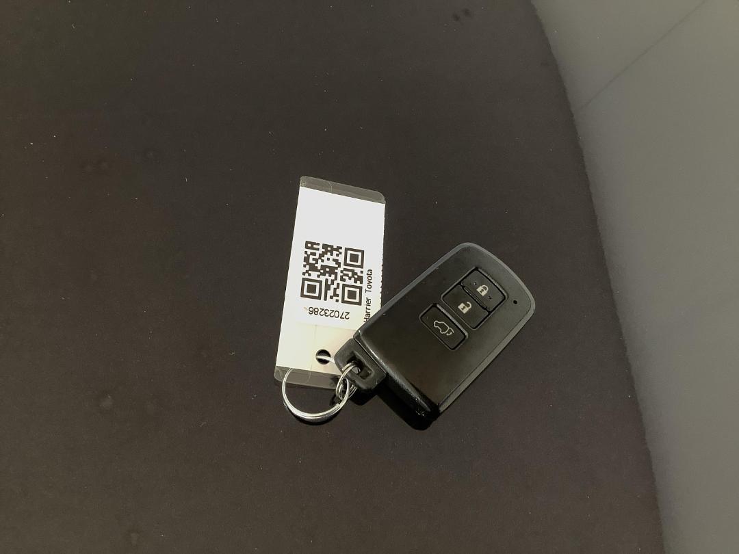 Photo '22' of Toyota Harrier Photo '22' of Toyota Harrier