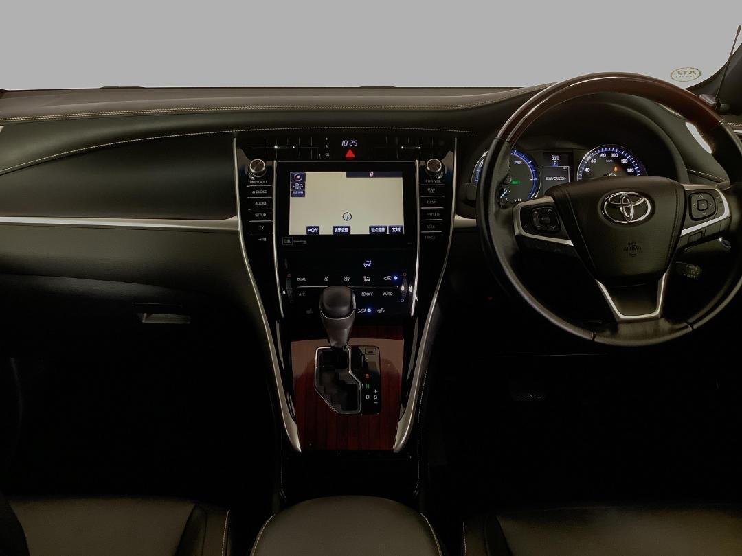 Photo '18' of Toyota Harrier Photo '18' of Toyota Harrier