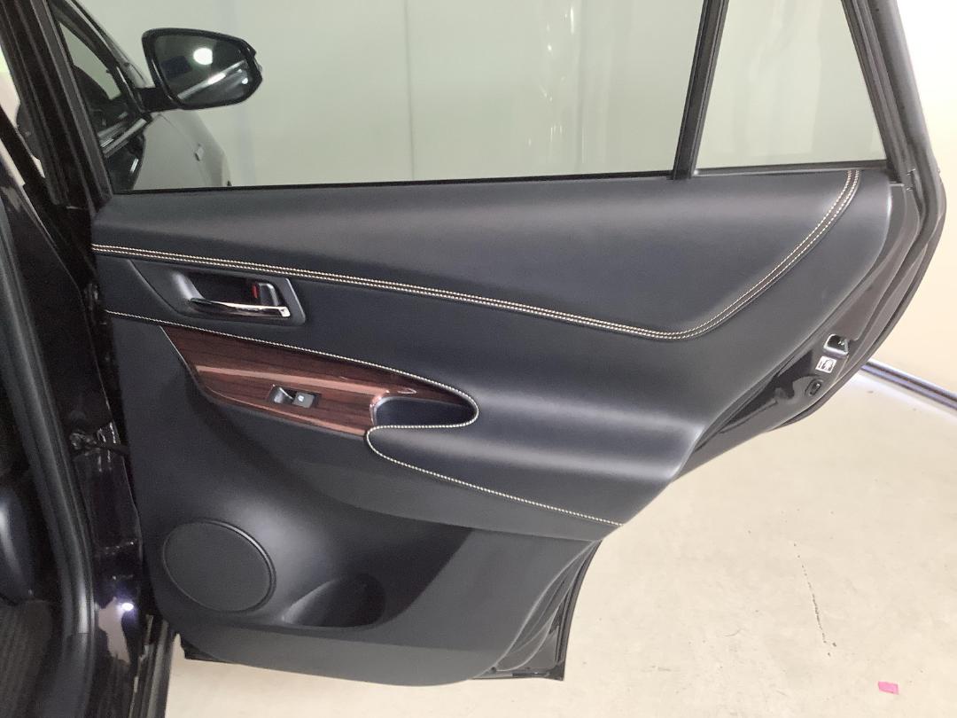 Photo '19' of Toyota Harrier Photo '19' of Toyota Harrier