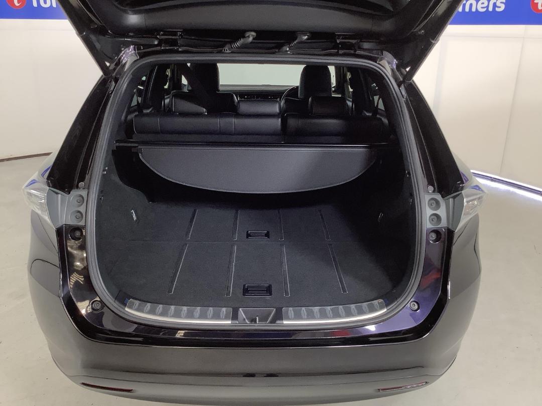 Photo '14' of Toyota Harrier Photo '14' of Toyota Harrier