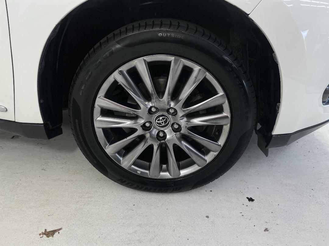 Photo '9' of Toyota Harrier