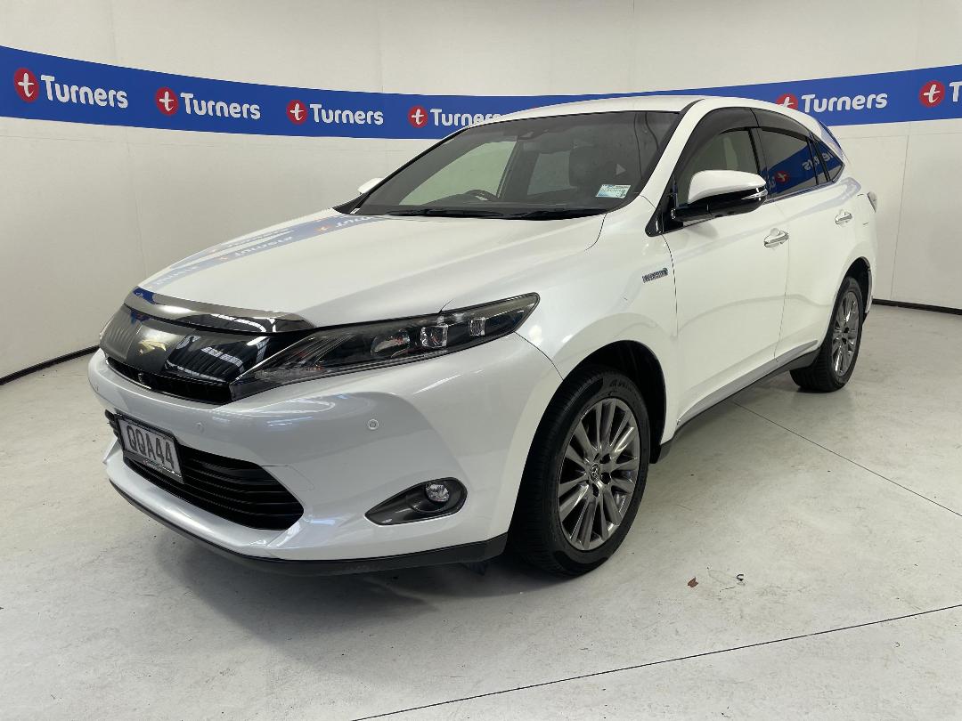 Photo '4' of Toyota Harrier