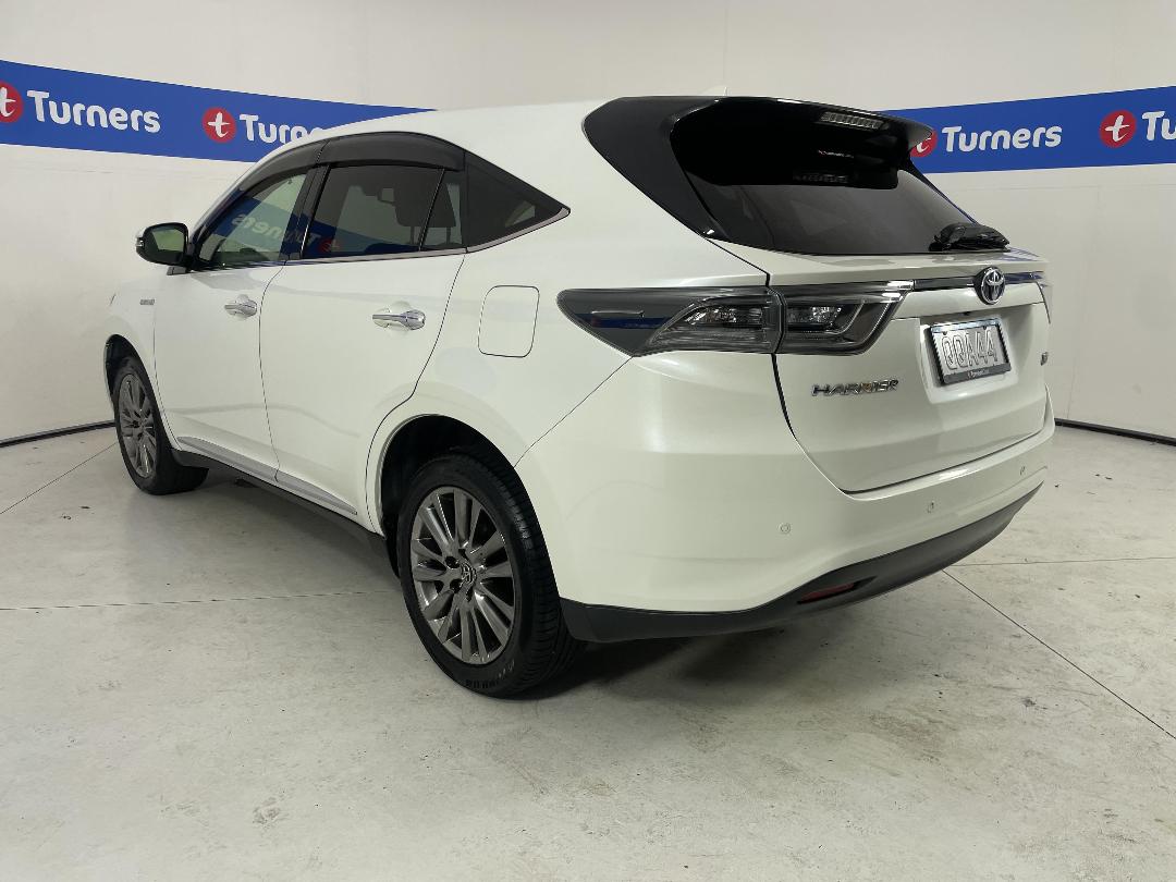 Photo '5' of Toyota Harrier