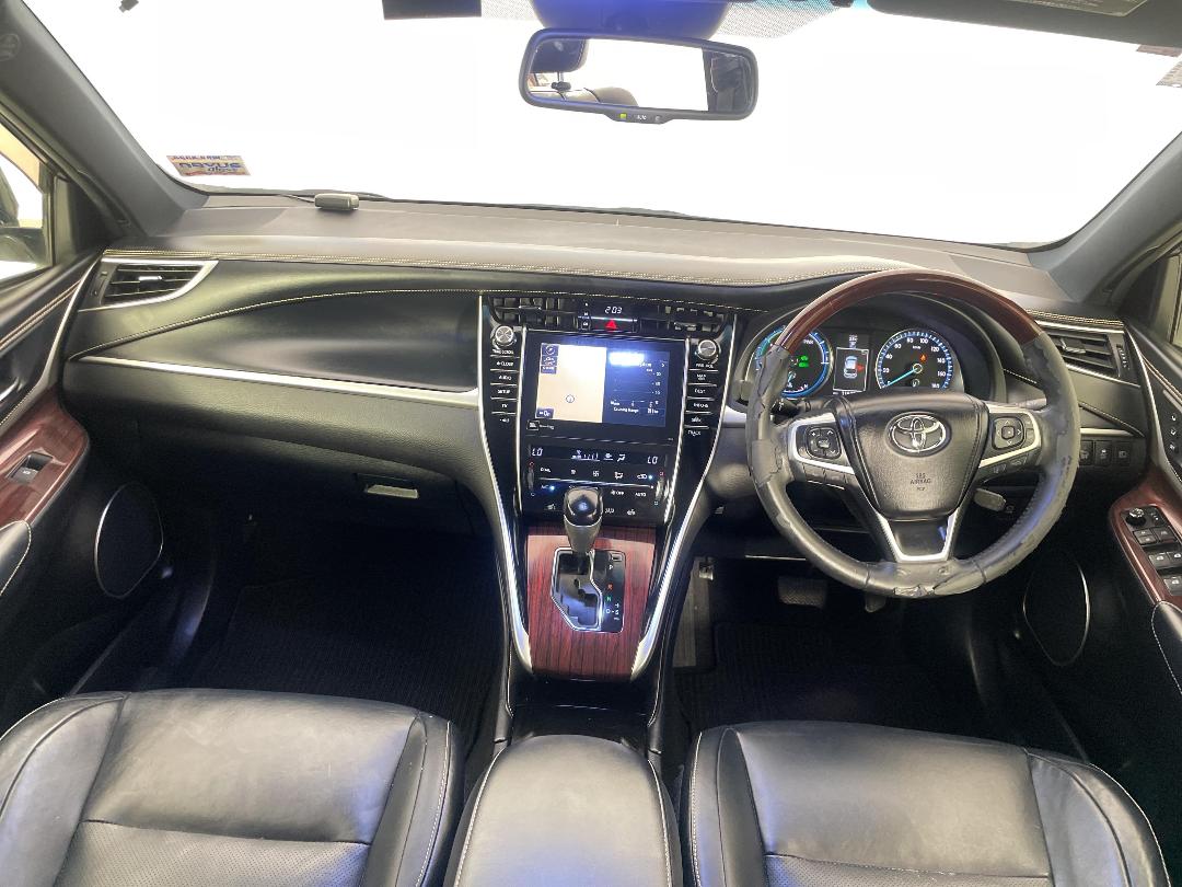 Photo '17' of Toyota Harrier