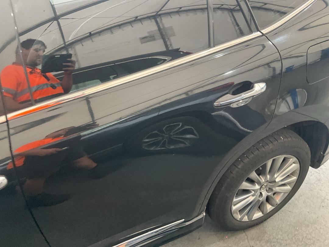 Photo '8' of Toyota Harrier