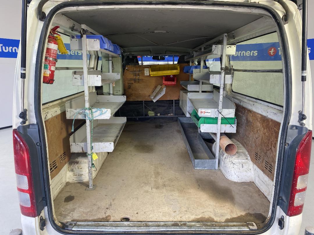 Photo '14' of Toyota Hiace Photo '14' of Toyota Hiace