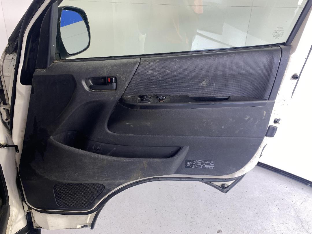 Photo '15' of Toyota Hiace Photo '15' of Toyota Hiace