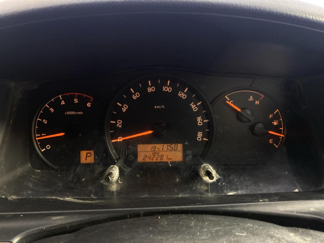 Photo '20' of Toyota Hiace Photo '20' of Toyota Hiace