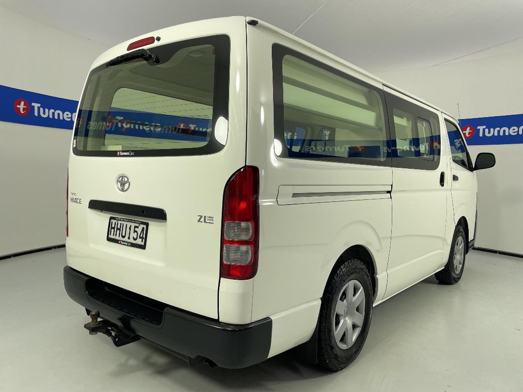 Photo '7' of Toyota Hiace Photo '7' of Toyota Hiace