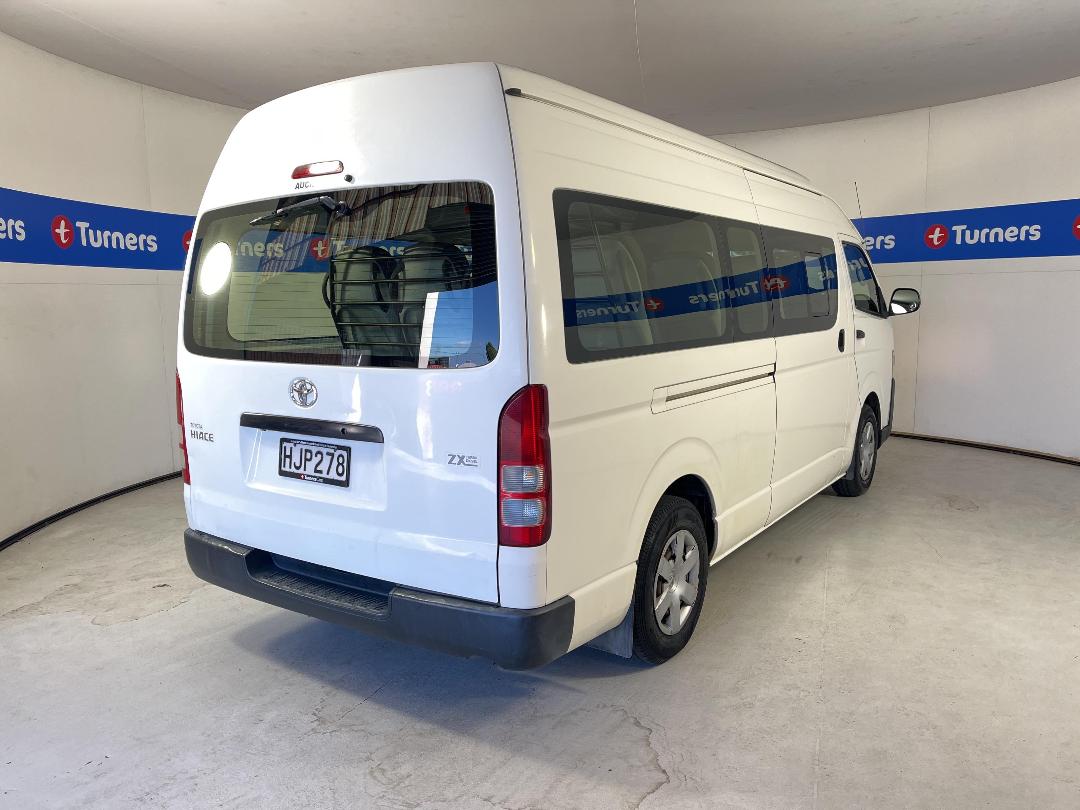 Photo '7' of Toyota Hiace