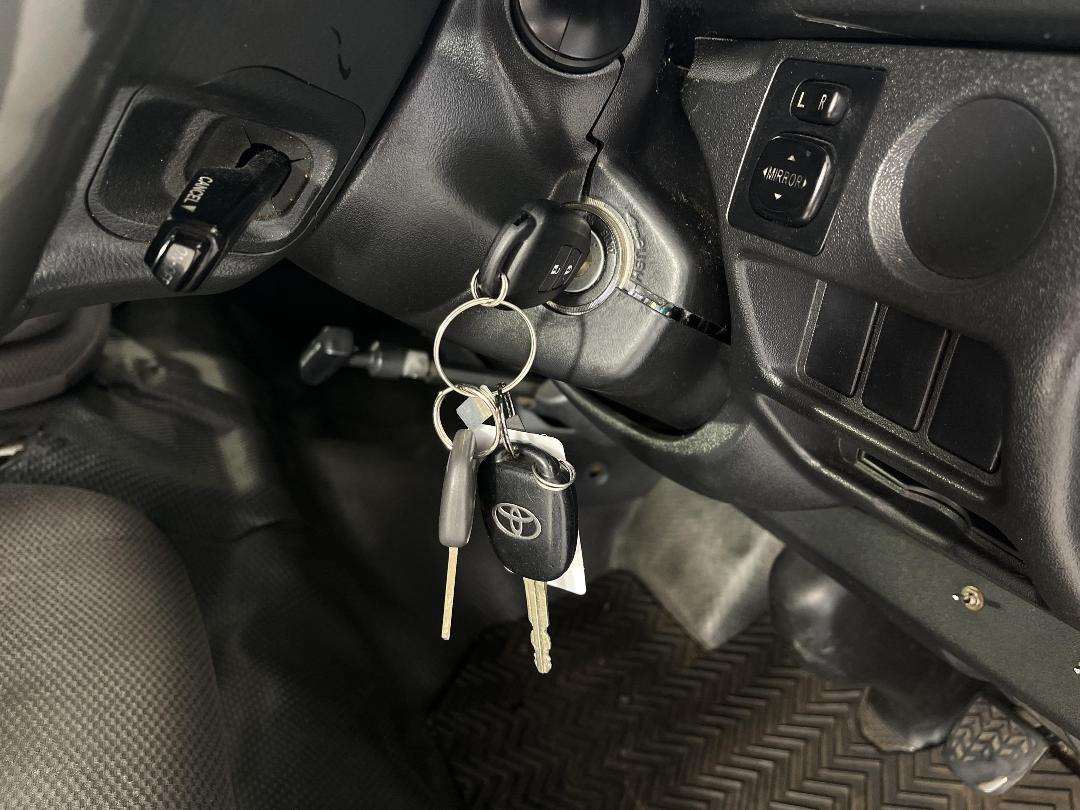 Photo '22' of Toyota Hiace