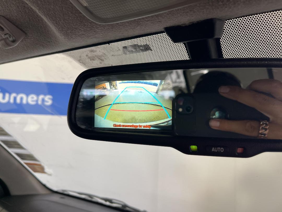 Photo '29' of Toyota Hiace