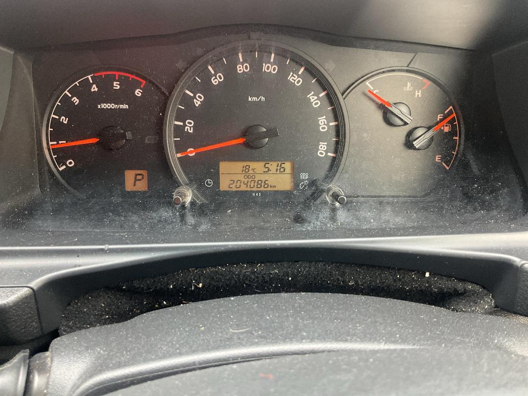 Photo '13' of Toyota Hiace ZX TD