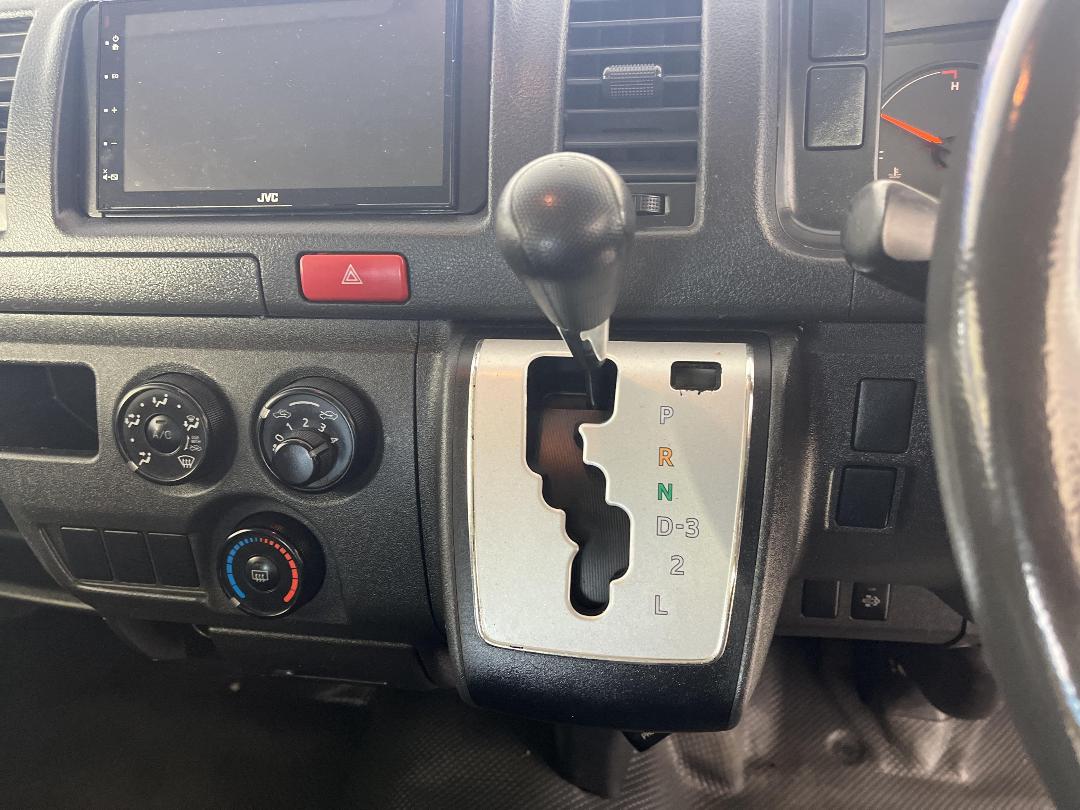 Photo '18' of Toyota Hiace