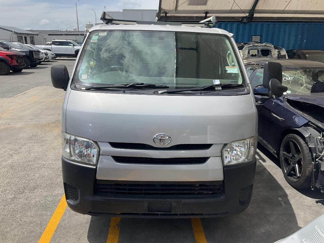 Photo '3' of Toyota Hiace Photo '3' of Toyota Hiace