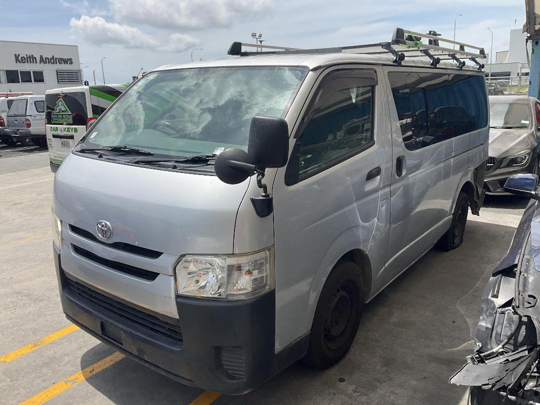 Photo '4' of Toyota Hiace Photo '4' of Toyota Hiace