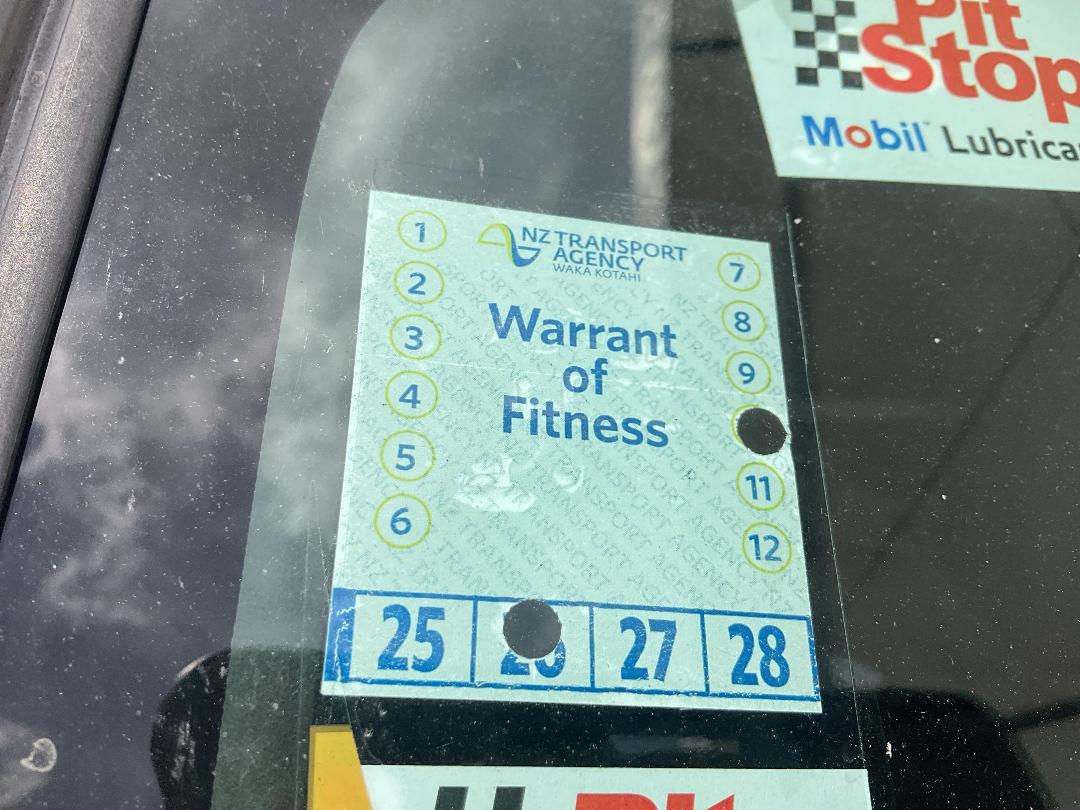 Photo '23' of Toyota Hiace Photo '23' of Toyota Hiace