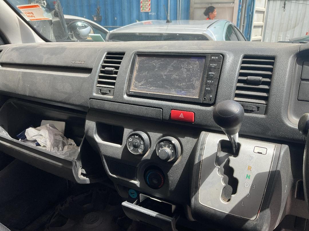 Photo '22' of Toyota Hiace Photo '22' of Toyota Hiace