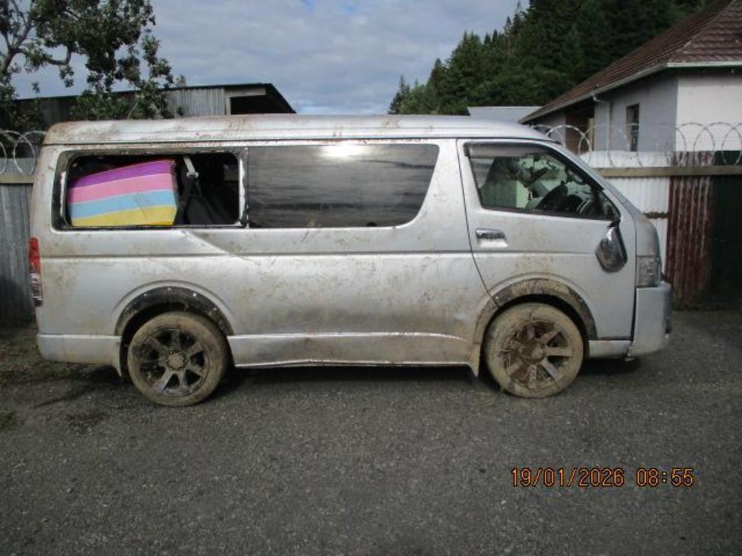 Photo '8' of Toyota Hiace Photo '8' of Toyota Hiace