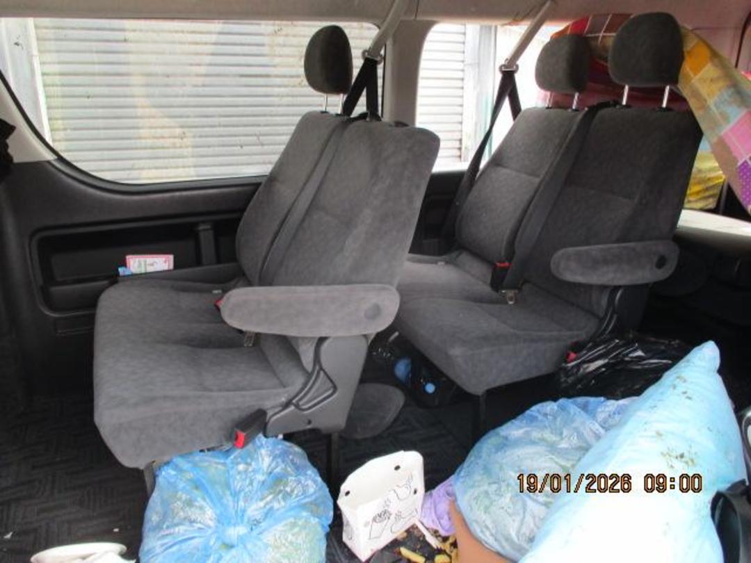 Photo '10' of Toyota Hiace Photo '10' of Toyota Hiace