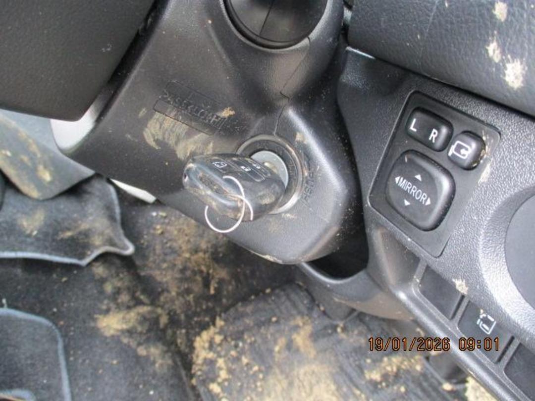 Photo '15' of Toyota Hiace Photo '15' of Toyota Hiace