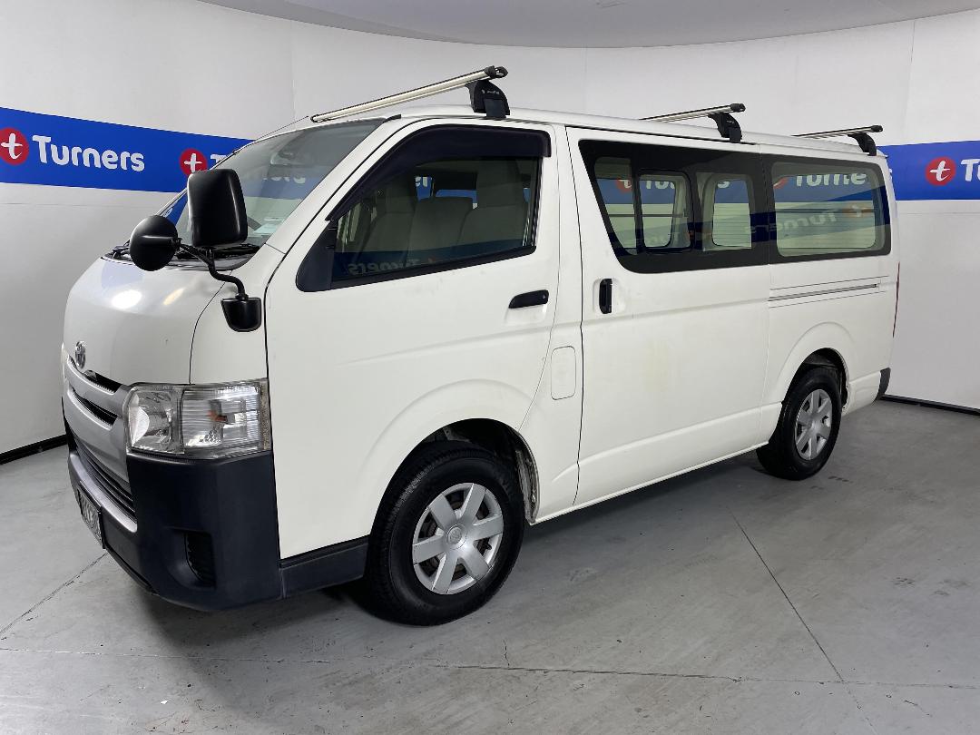Photo '4' of Toyota Hiace